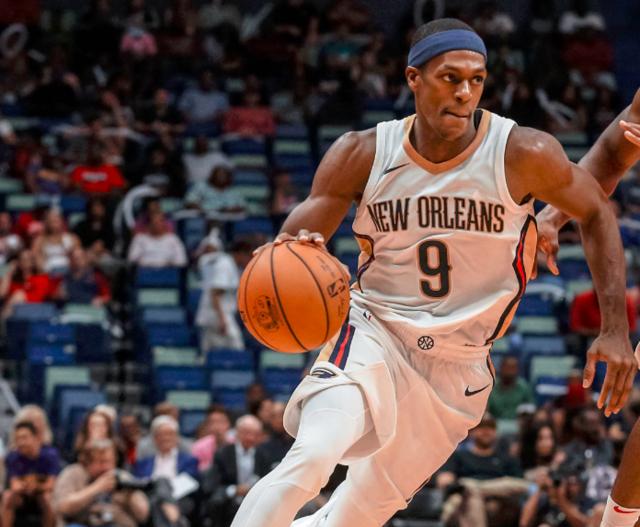 首局表现稳 首局表现稳